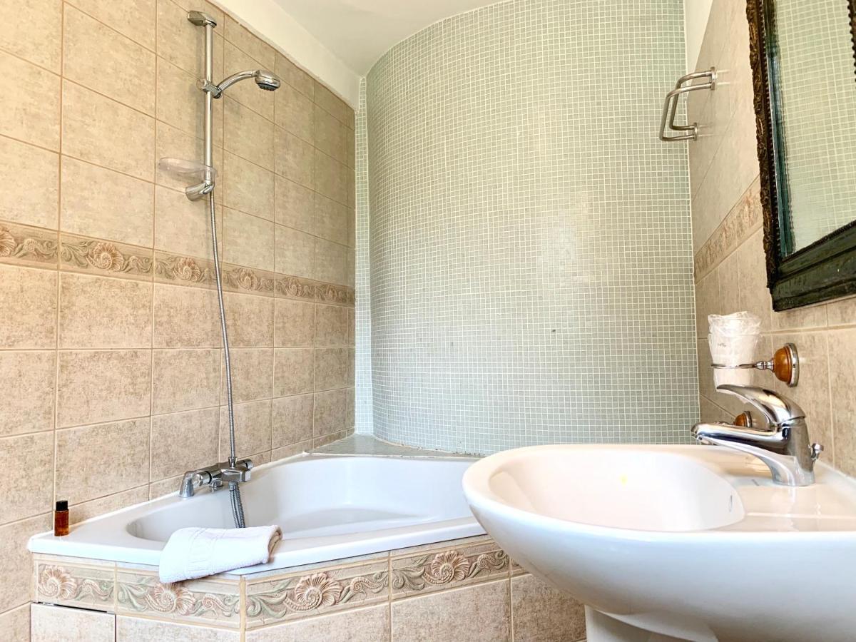 B&B La Tour Blanche Forest-Montiers Εξωτερικό φωτογραφία